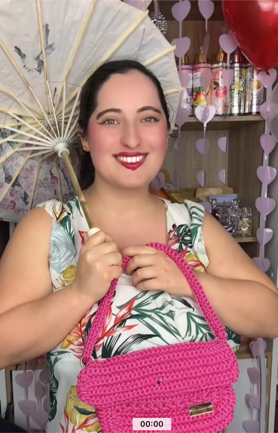 Sac rose fait avec ficelle