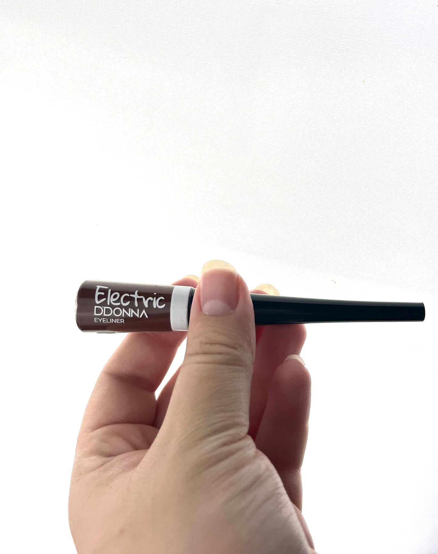 Eye-liner electric